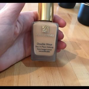 Estée Lauder Double Wear Foundation